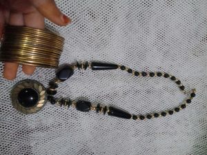 3 Combo Itam Black Chain , Earrings, Bengals