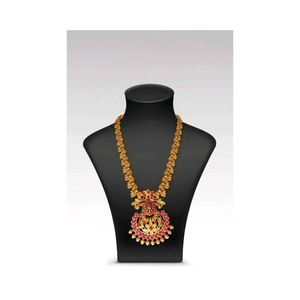 Elegant Gold-Plated Necklace