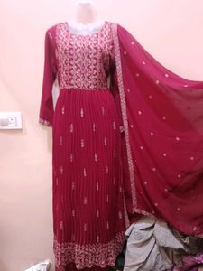 Elegant Rani Embroidered Anarkali Set