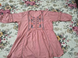 Embroidered Pink Kurta