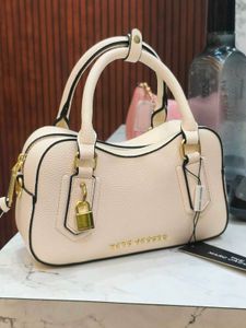 Marc Jacobs Off white  🤍 Leather Satchel Bag