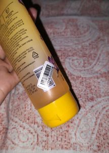 Nykaa Naturals Saffron &amp; Honey Face Wash