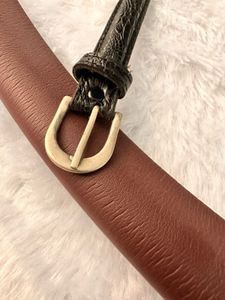 Elegant Crocodile Texture Belt