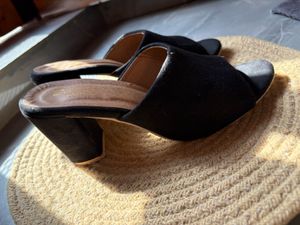 Chic Black Suede Textured Slip On Block Heel Mules