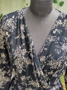 Mango Dress Black Floral Tiered Surplice Neck E
