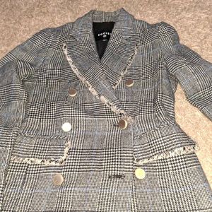 Chic Plaid Double-Breasted Blazer