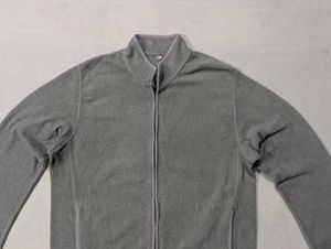 Uniqlo Men's Grey Fleece Jacket