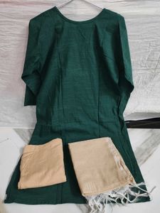 Green Kurta Set with Tassel Detail