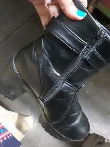 Boots With Bucklet For Women