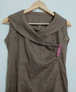 Stylish Brown Sleeveless Top