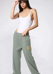 Bonkers corner women’s green mid rise straight fit