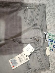 Zara Grey Denim Jeans