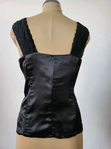 Elegant Ruched Black Top with Lace Detail