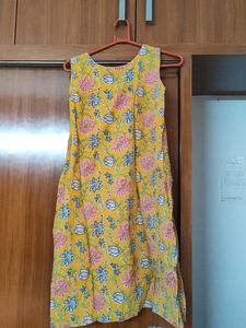 Yellow Floral Print Sleeveless Kurta