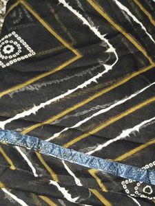 Stylish Black Saree with Abstract Print