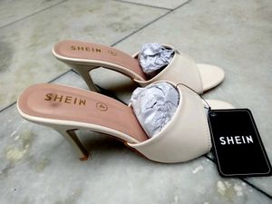 y2k trending heels