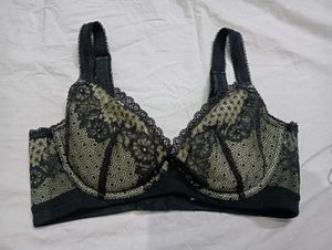 Black Lace 💛30.32D..Bra