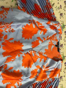 VEROMODA Flowy Floral Print wrap top- unused