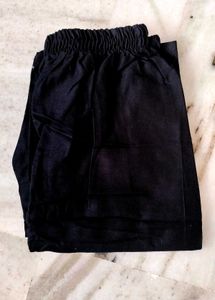 T-Shirt and Black Pyjama Set