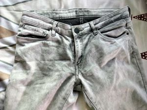 Light Wash Denim Jeans