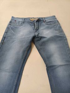 Men's Light Wash Slim Fit Jeans