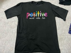 Set of 3 Graphic T-Shirts
