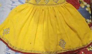 Cute Yellow Fish Cut Skirts With Crop Top