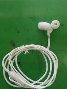 Earphone