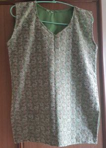 Elegant Printed Sleeveless Kurta Top