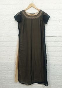 Avaasa Black Georgette With Peach Inner Linging  W
