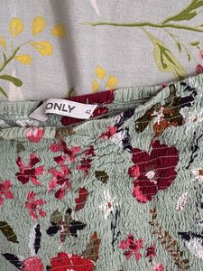 ONLY Floral Off-Shoulder Top