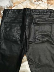 BLACK LEATHER SLIM FIT JEN'S 🖤😎