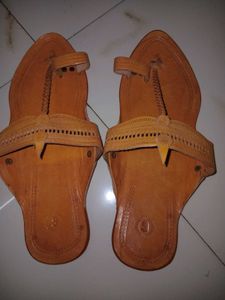 Kolhapuri Chappal