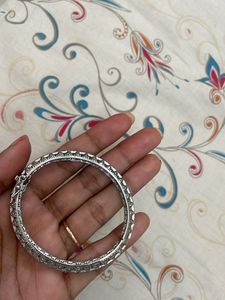 Elegant Silver Bangle with Crystals