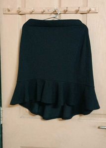 Black Ruffle Hem Mini Skirt | Trendy &amp; Chic |