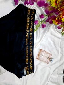 🇳🇿💫🎀Stylish Black Briefs with Gold Trim