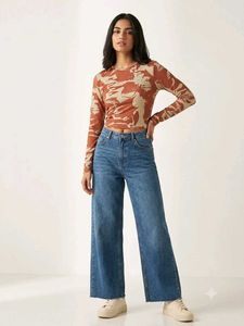 Stylish Printed Long Sleeve Crop Top