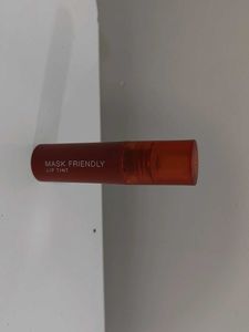 Mask Friendly Lip Tint