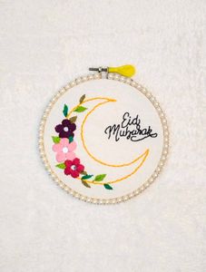 EID Mubarak Embroidered Hoop 🌙💐