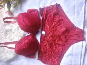 Lace Bra and Panty Set
