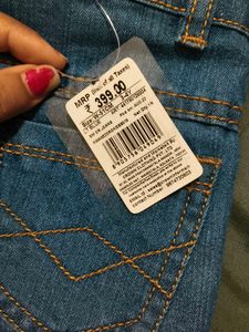 New with tag Jeans - Size 3-4 years
