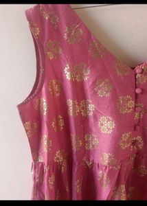Sangria Pink &amp; Gold Sleeveless Kurta