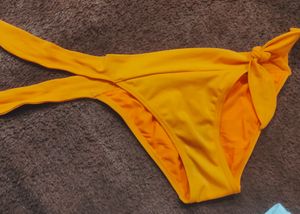 🔥PRICE DROP🔥Free size Bra and Panty Combo