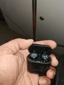 Motorola Earbuds