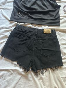 striped cami top,black shorts &amp; jewelry