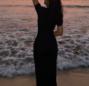Elegant Black Ribbed Maxi Dress