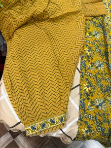 Mustard Floral Print Kurta Set😍