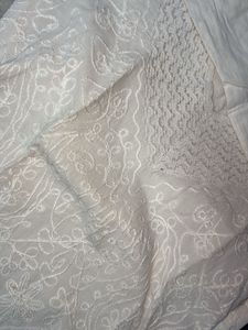 White Embroidered Chikankari Kurta