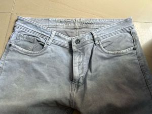 Men's Light Wash Denim Jeans