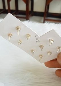 Pure Silver Earrings Pair 💫with 1 Nose Pin